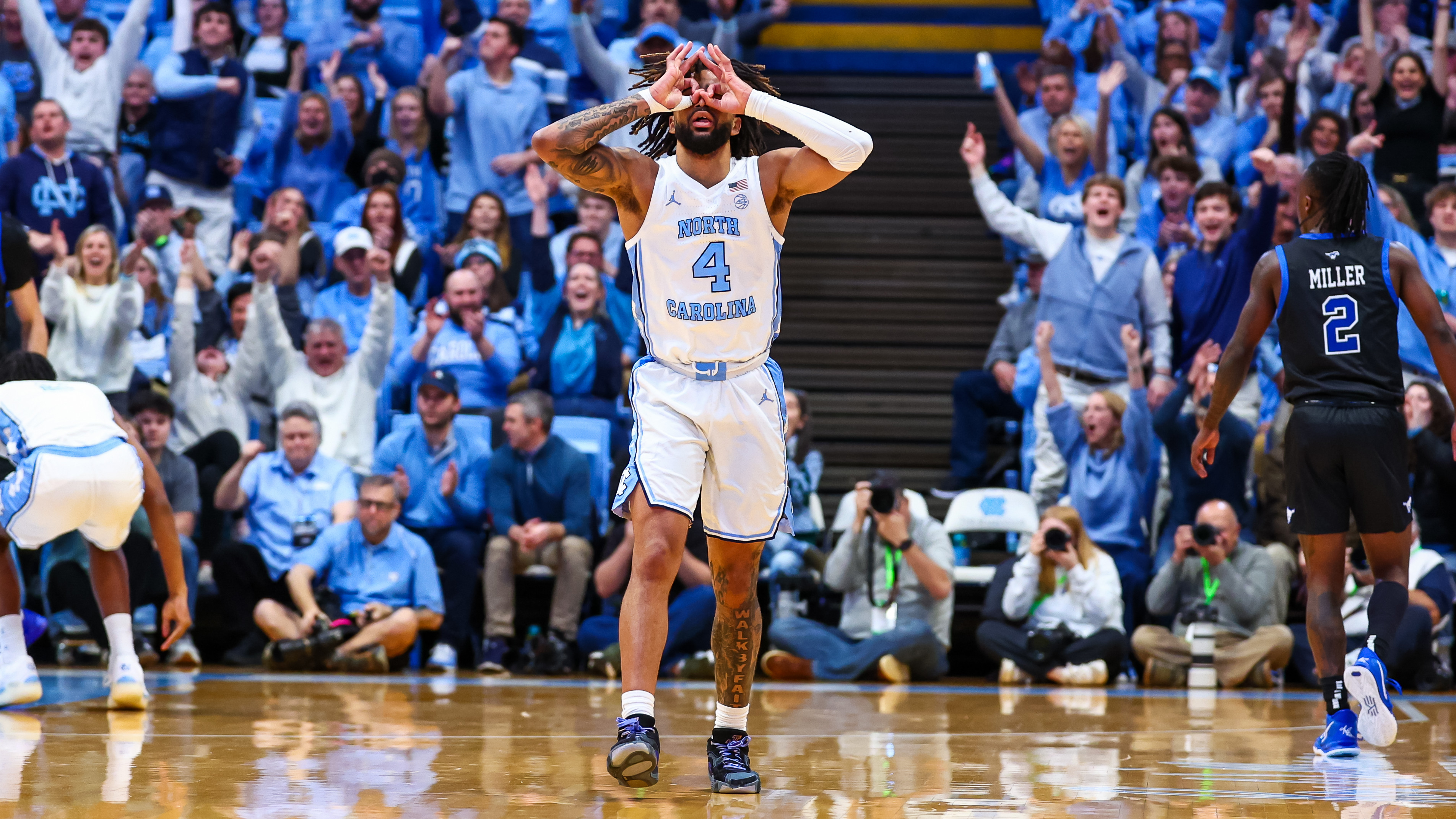RJ Davis Goes Off vs. SMU 🔥