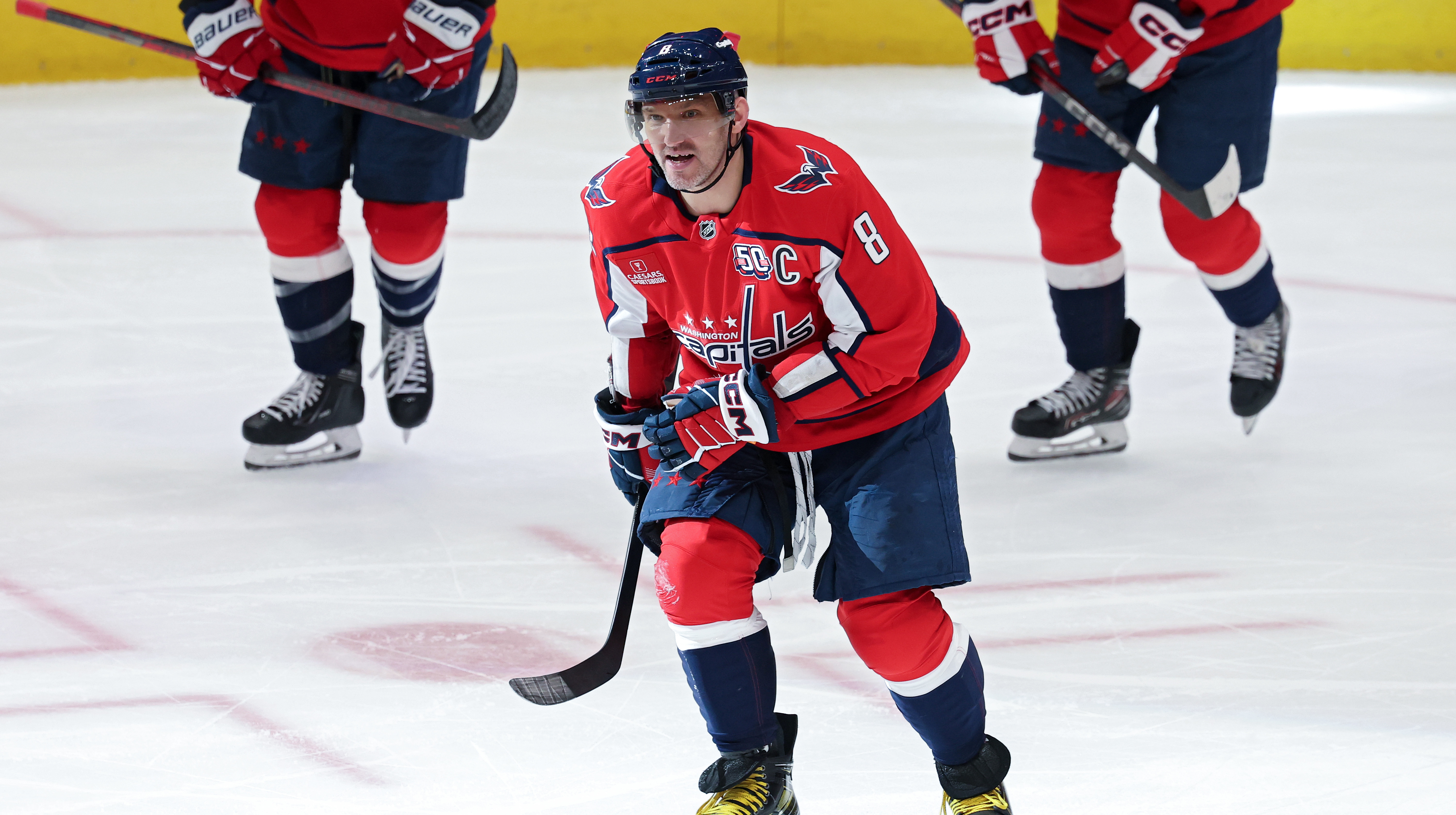 Ovi Scores Off Faceoff 😤